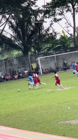 Detik” tim dari kubu mencetak gol ke gawang peribu #sisa17agustusankemaren 
