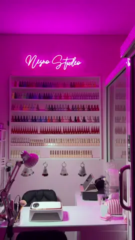 😇🤲🏻  #nailstudio #naildesk #nailart 