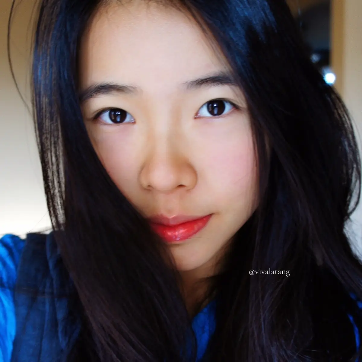 you know it’s rly over when the girl changes her profile picture #newprofilepic #portraitphotography #facecard #newface 