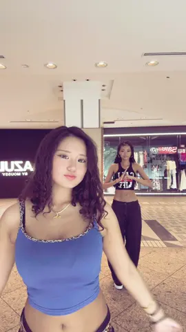 一緒に踊ってくれるのかと思ったら歌い始めた😂#fyp #fyppppppppppppppppppppppp #06 #fypシ @k3i_tty.8 