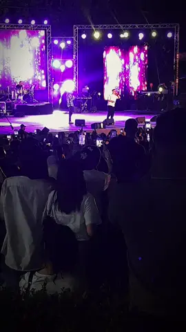 Hicham Tgv à oran 📍✨️ مسرح الهواء الطلق وهران 📍✨️ #oran31  #hichem_tgv 