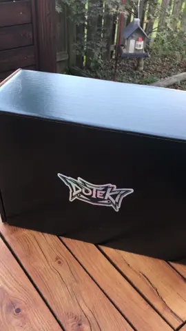 #gifted Doteki Battle Training Set & Multiplayer Battle Pack! 💥 Get ready to defend, deflect and defeat with Doteki’s high intensity line of battle systems! Build your custom arena and battle against your opponent with the handheld battle controllers that test your strategic thinking and reflexes. As the balls ricochet through the arena, you aim, block and fight to protect your target.  Thanks to @TOMY Toys for sending these products to us! Doteki is now available nationwide at @Amazon and specialty retailers including The Good Toy Group. 🛒 #Doteki #game #challenge #asmr 