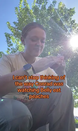 Only Lola could make it look that good 🍑 🤤 #thesummeriturnedpretty #thepeachscene #fyp #xyzcba #peach 