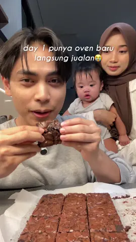 Sipaling tiba-tiba bisnis, yuk guys di po brownies nya ibu savira😭🥰