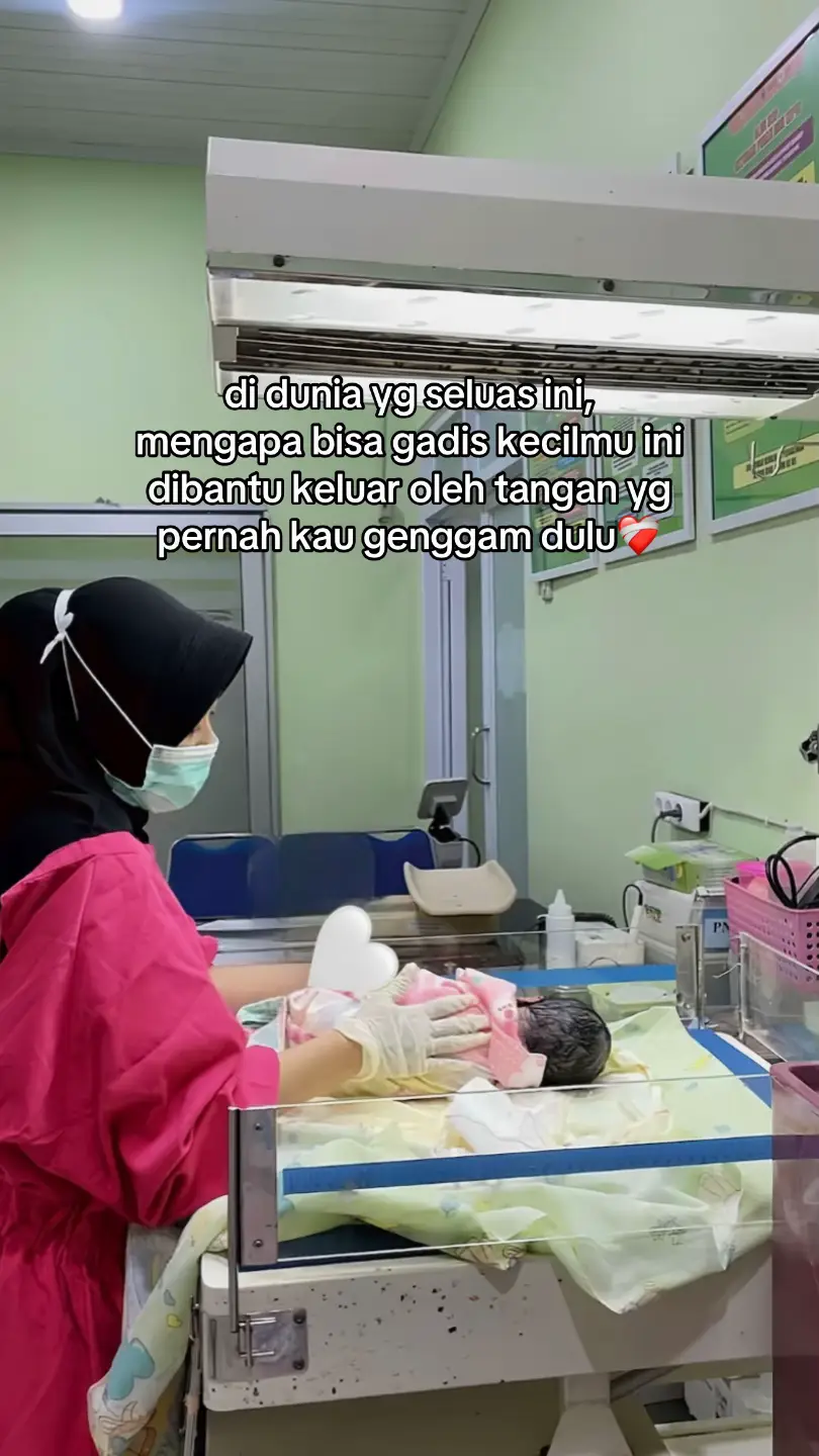 akupun tersenyum… #fyp #4upage #ex #nakes 