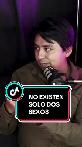 No existen solo dos sexos 🤭🤔 Mira el episodio completo de #LaPatriaQueTeParió con el youtuber Hugox Chugox en mi canal de Youtube. Video nuevo ahora todos los domingos a las 7pm!  . #podcastperu #hugoxchugox 
