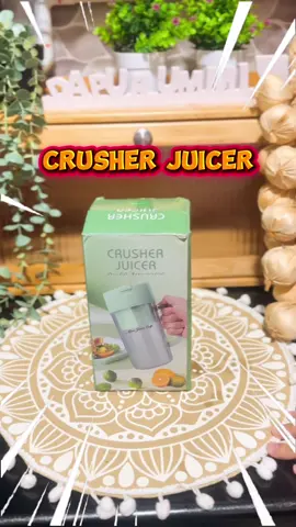 Sekarang nak buat juice mudah je dengan adanya Crusher juicer ni🍊 Mudah dibawa ke mana-mana & dalam masa 5 minit sahaja juice segar anda siap terhidang.. Dapatkan sekarang❗️ #crusher #juicer #portable #juicemaker #blender 