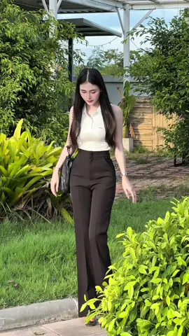 กางเกงตัวโปรด กางเกงขาม้าน้อย เองสูง #กางเกงขาม้าเอวสูง #กางเกงขาม้าน้อย #กางเกงขาม้า #กางเกงใส่เที่ยวใส่ทํางาน #outfitideas #ไอเดียแต่งตัว 