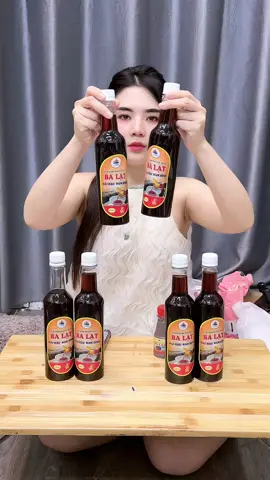 Nước mắm truyền thống thơm ngon không hoá chất mn mua về dùng cho đảm bảo sức khoẻ ạ. #nuocmamtruyenthong #nuocmam #nuocmamngon #trangchamchi✅ #anngon @TRANG MÊ MẶC ĐẸP ✅ @Trang mê mặc đẹp 