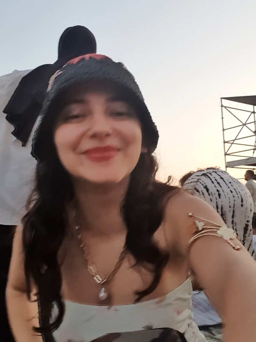 👉🏻👈🏻