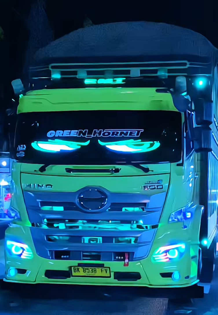 ✨#greenhornet #rmtgroup #cleo_balap #hino500 #promoseruweekend 