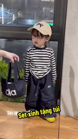 Thề với các mom là sét này xinh lắm ý🥰🥰#thoitrangtreem #thoitrangbegai #setxinhchobegai #setquanaobegai #setxinhmoingay 