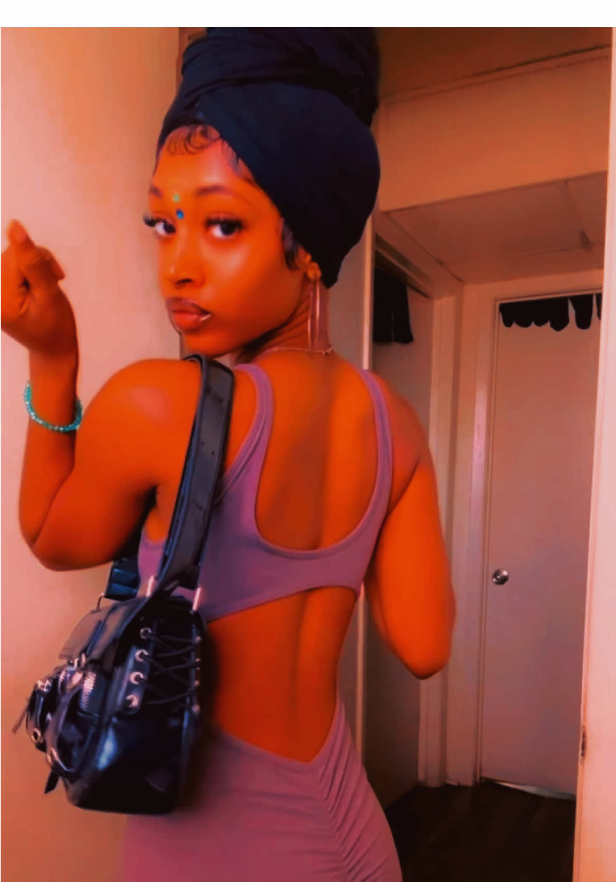 I’m so naturally beautiful and gorgeous 🥹🥺👑💕✨ #therealchosengoddess #naturalbeauty😍 #naturalbeauty❤️ #beautifulwomenoftiktok 