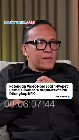 Wakil Menteri Ketenagakerjaan (Wamenaker) RI, Immanuel Ebenezer alias Noel, ditangkap tangan KPK terkait dugaan pemerasan terhadap perusahaan sertifikasi K3.  Di tengah kasusnya, potongan video lama Noel kembali viral. Dalam podcast bersama dr. Richard Lee di YouTube pada 9 Mei 2025 lalu, Noel mengaku gajinya sebagai wamenaker hanya Rp46 juta per bulan.  Rinciannya Rp11 juta gaji pokok dan Rp35 juta tunjangan. Noel juga menyinggung tak ada tambahan pendapatan lain.  “Enggak ada. Kalau mau, ya dia nyopet. Terus nyopet. Terus, pintar-pintar nyopet,” kata Noel.  Potongan pernyataan itu kini ramai diperbincangkan warganet, terlebih setelah dirinya terjerat OTT KPK. --- #Radarpena #Radarpenanews #ImmanuelEbenezer #Wamenaker #OTTKPK 