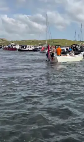 #pee #memestiktok #boat #bathroom #jet2holidays 