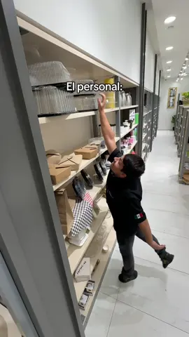 Una disculpa por la tardanza, estamos cortitos de personal en tienda física 😅 Visítanos en 📍Blvd Independencia 2270 (a un lado de Mochomos) frente a Kingans en Torreón ✅ . . . . #fyp #torreon #meme #humor #trabajo 