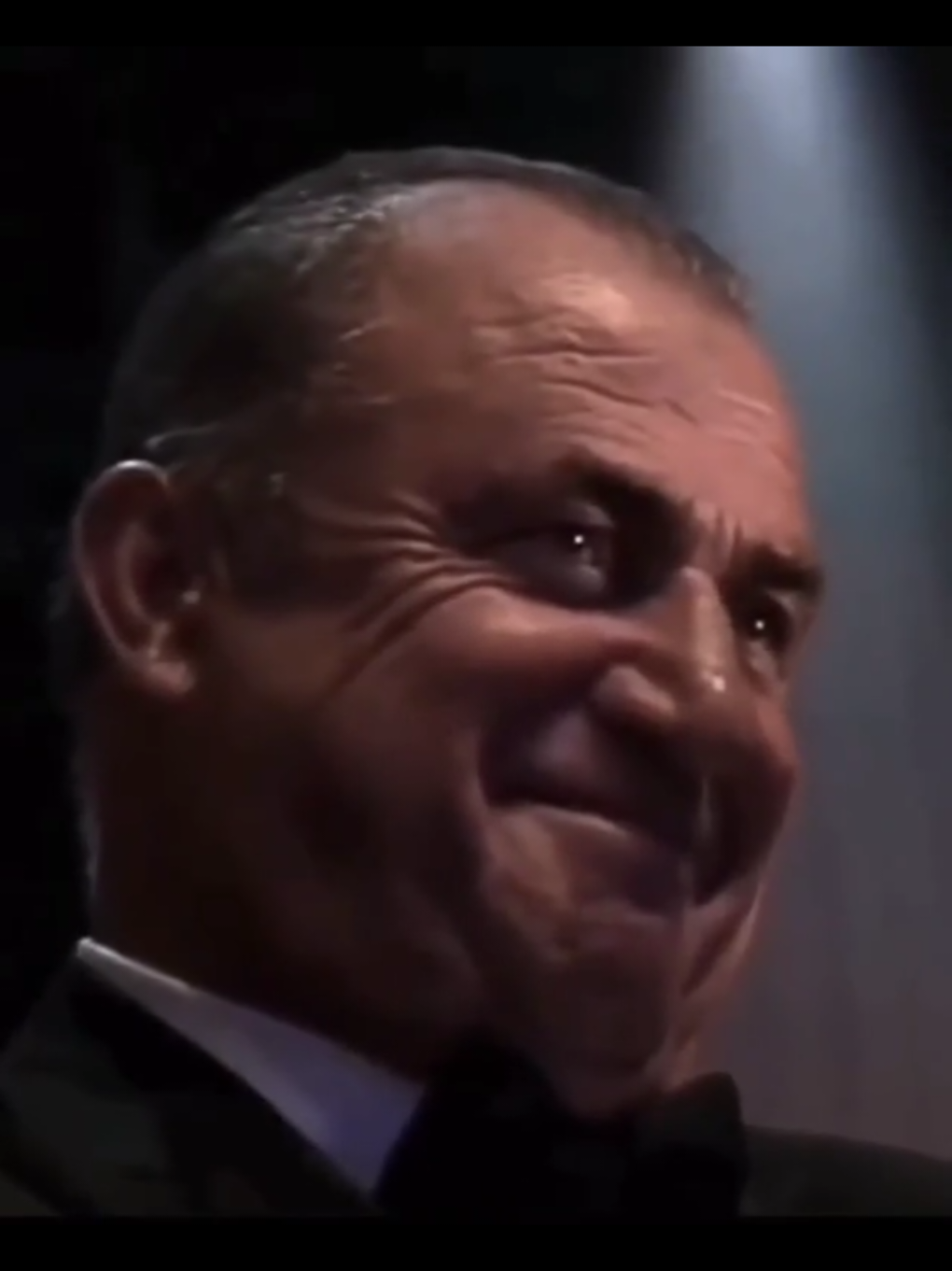 Fatih Terim gururlu bakis 