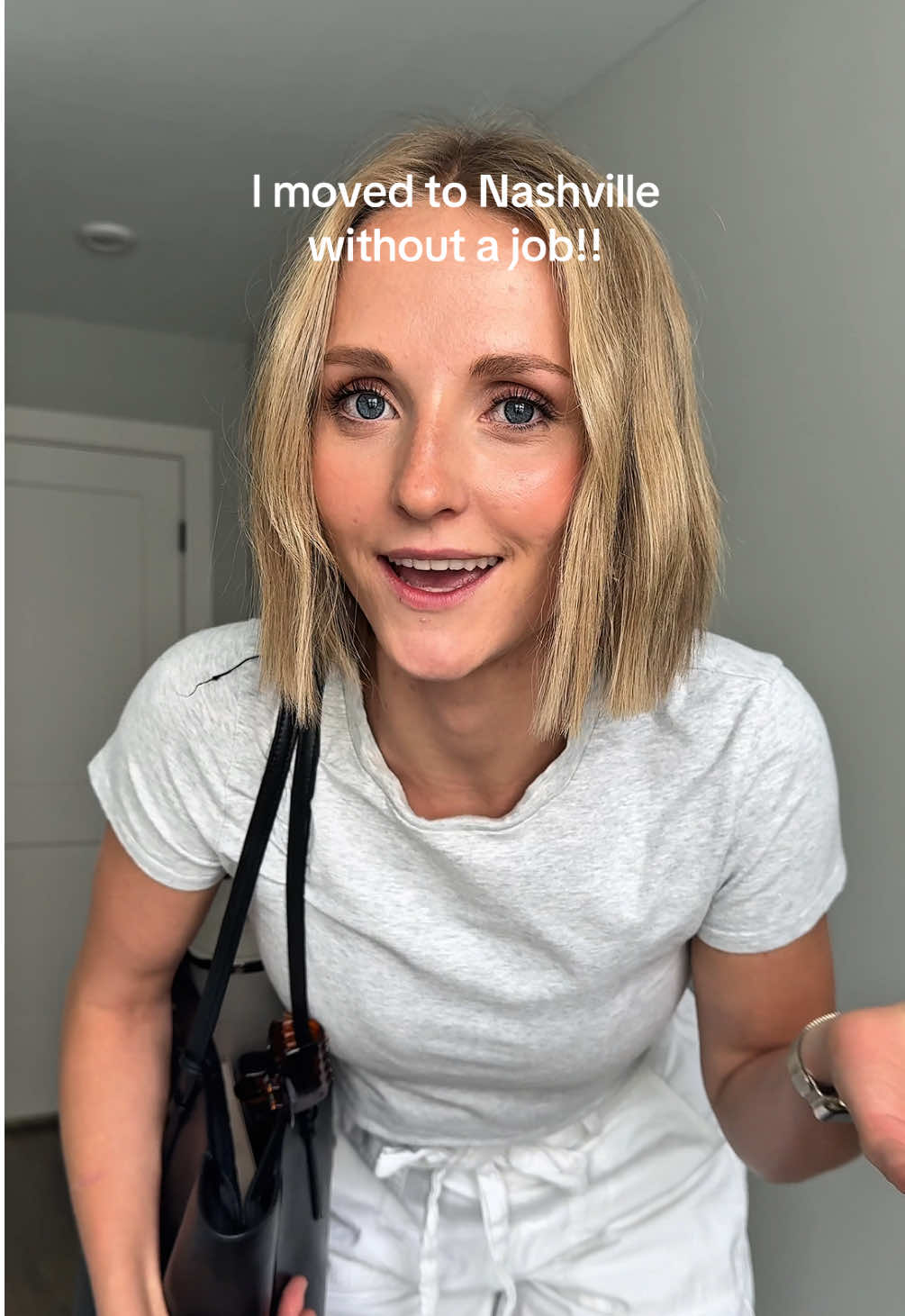 Anyone have Nashville recs for coffee shops to work in??? #nashvillecoffee #nashville #coffeeshops #adminday #OOTD 