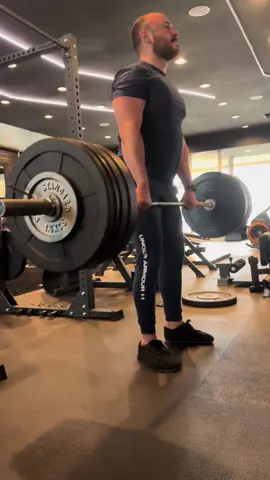 This is what progress looks like 💪🏼😎 #CostaMesaGym #NewportBeachFit #CostaMesaPersonalTraining #PrivateStudio #GymTok 