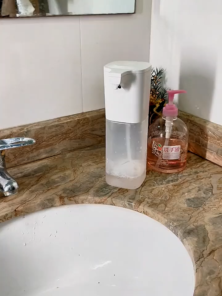 充一次电可用几个月的感应泡沫洗手液机，卫生间厨房放一个巨方便#感应洗手机 #自动感应泡沫洗手机 #卫