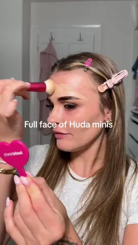 Full face of mini @Huda Beauty makeup 🥹 #fyp #makeup #makeuptrend #minimakeup #fullface 
