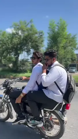 Jina Nal Yariya 🫶❤️‍🔥#zamindarcollegegujrat #Gujrat #trending #video #unfreezmyaccount @TikTok @TiktokPakistanOfficial @ع_م_ر🔥 @RANDHAWA SAB 🦅🔥🦅 