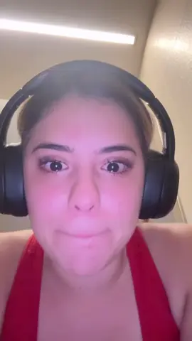 Estou muito 🤢 😩