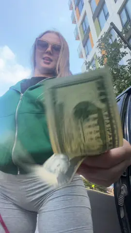 Got $40 for the biggest munch!!!!