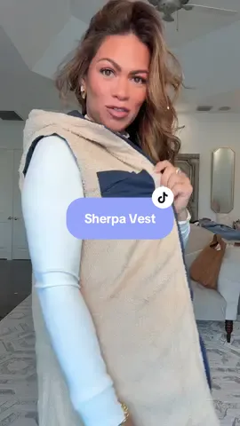 Reversible Sherpa Vest #sherpavest #fallvest #falloutfits @PrettyGarden 