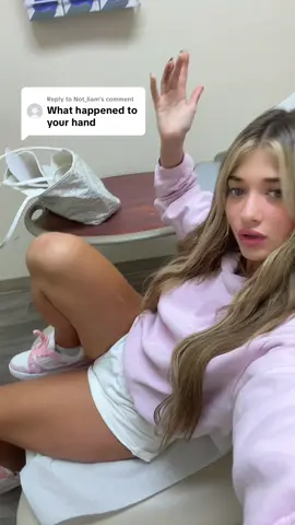 Replying to @Not_liam comment if I should do a story time..