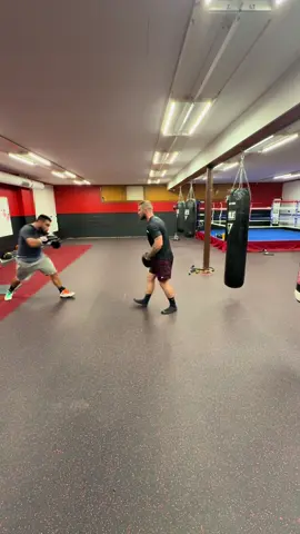 PrimeTimeBoxing&Fitness is really starting to come together nicely! We have some awesome athletes training hard and getting ready for and/or lining up their next events! Contact me to get fit into the schedule!! #ItsPrimeTime #fypシ #trending #influencer #Motivator #viralvideo #viraltiktok #fitnessmotivation #Fitness #Mentality #Boxing #teamprimetime 