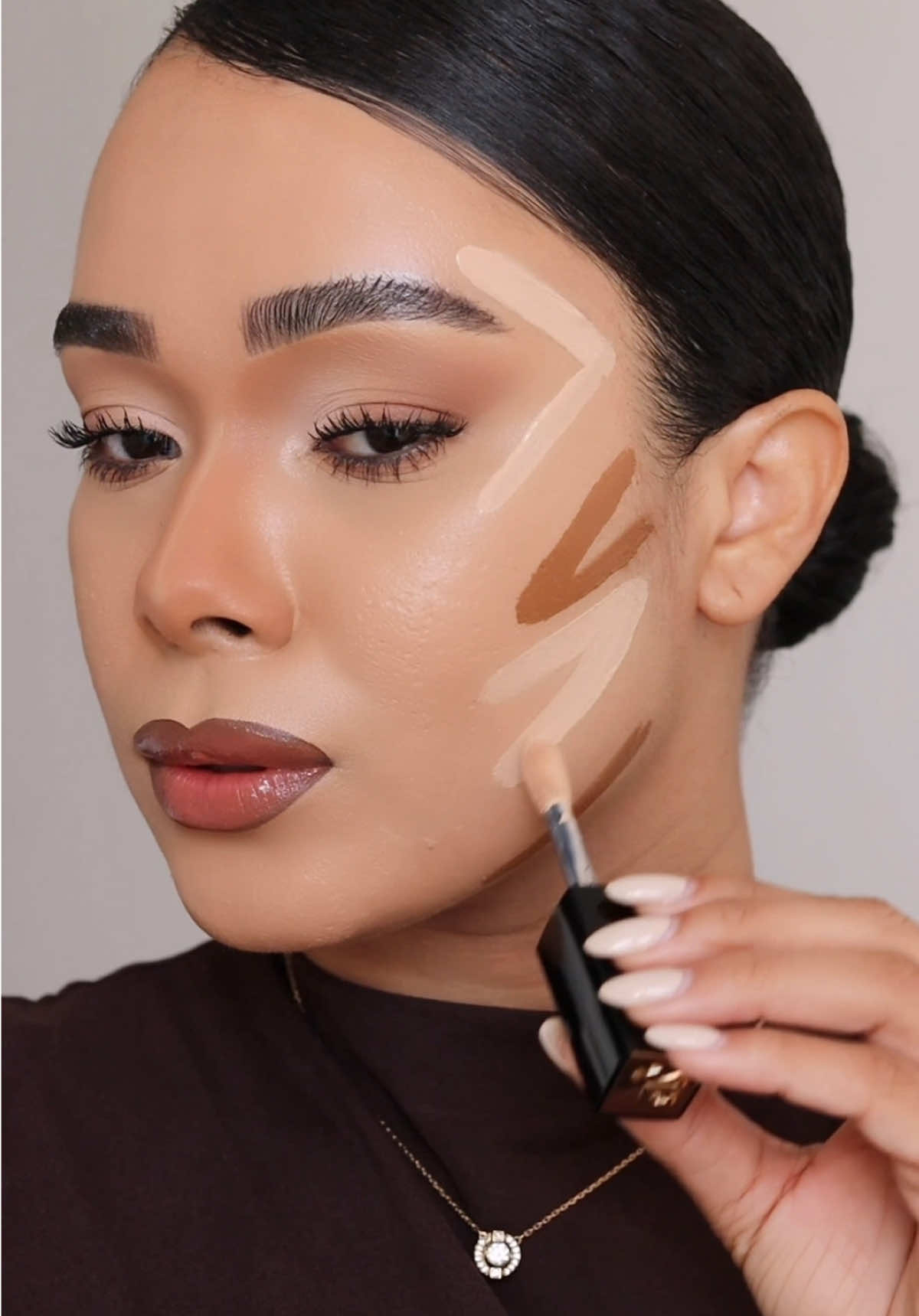 Wow! 🤩 🤎 Truque de maquiagem para lifting facial de modelo.  Testa e depois me conta!  #makeuptutorial #makeupideas #beauty #makeuptutorial #eyemakeuptutorial   