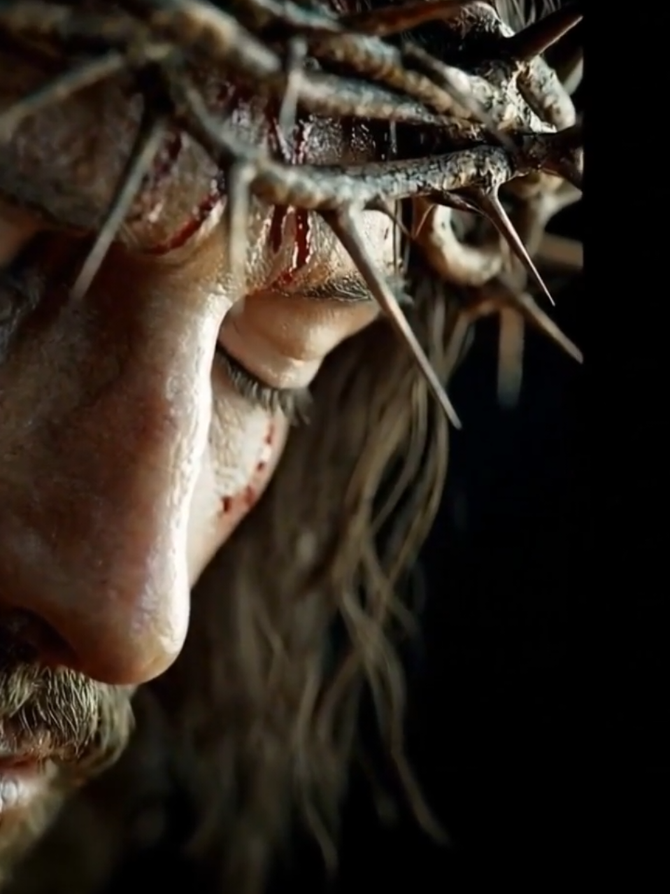#Jesus #CrownOfThorns #EmotionalMoment #Sacrifice #Faith 