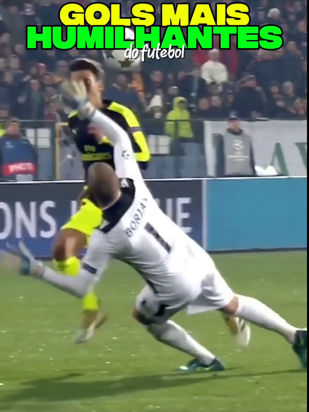 Gols mais Humilhantes da história do futebol! #futebolmeme #futebol #futbol⚽️ #gol 