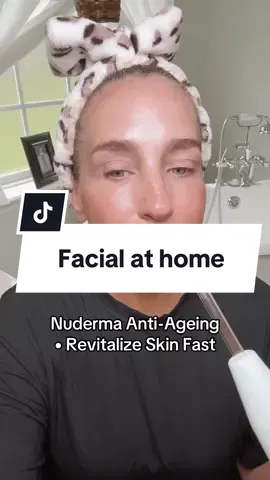 This is a **professional-grade high-frequency wand** that helps with **hormonal acne**. It features **six different attachments** to target your skin effectively. I've been using it for two weeks, and my skin has improved so much! The **results are just amazing**.  #fyp #foryoupage #tts #tiktokshop #Tiktok #facialtreatment #dermapproved #dermrecommended #microneedlingbeforeandafter #beautytreatments