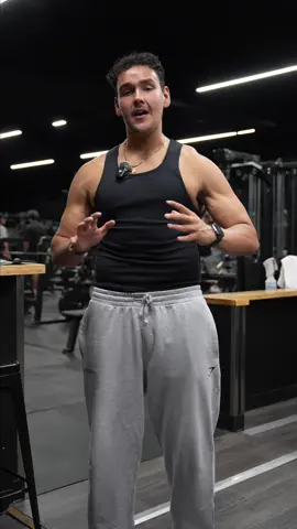 Trying to earn myself some real double D’s .. #weightloss #chestday #workout #fitnessjourney  #weightlosstransformation 