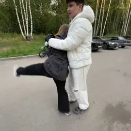 Brian Moser, он же Руди Купер, также известный как Ледяной убийца — главный антагонист первого сезона телесериала «Декстер», родной старший брат Декстера Моргана. Брайан преследует Декстера, чтобы убедить того присоединиться к нему для совершения серийных убийств.#dexter #fyp #врекомендации #brainmoser  @Джесси пикми @Pidor?💉🩸 @towa_a_a @vanya__mx #ceoceoспб 