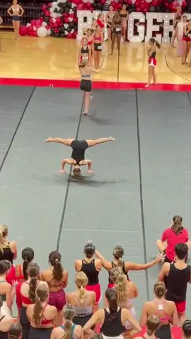 SO Avery Ezmat 😵 you are INSANE 🔥🔥🔥 you tore the improv section of the @RUDanceTeam clinics 🍴 you’d fit in JUST fine there >>  ~ @avery 💐💐💐💐 #dancersoftiktok #freestyle #dance #dancetricks #improv 