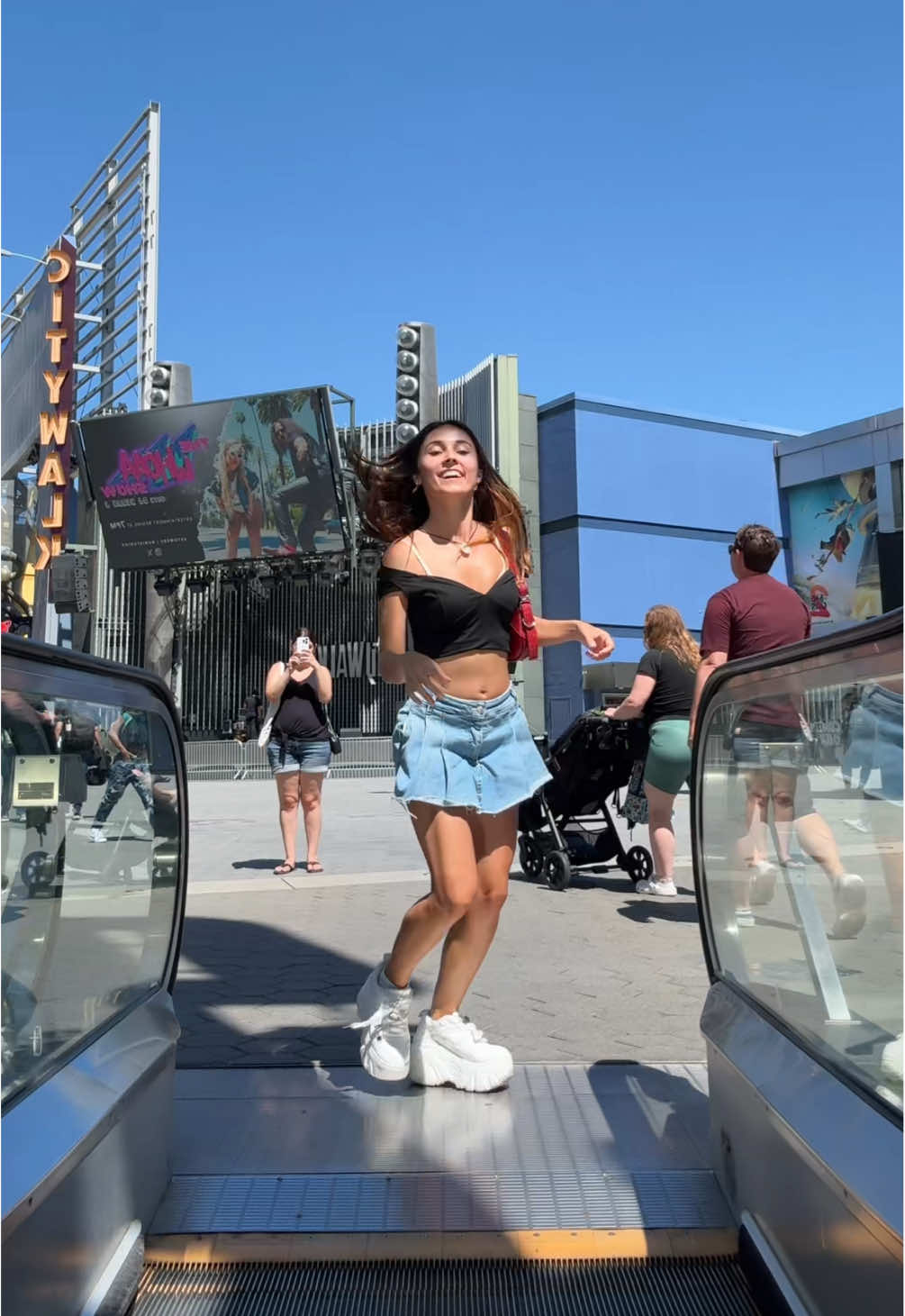 Herenis the result!!! #LosAngeles #Dance #Escalator @Andra Gogan 🇷🇴 @Natalie Kopyan 