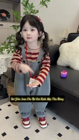 (Không kèm áo) Yếm jean cho bé #xuhuong #Tiemcuabeo #quanaothudongchobe #yemjeanchobe 