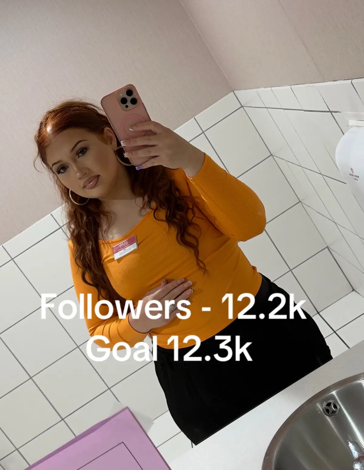 Delusion maybe a little bit 😭 #imjustagirl #makeupartist #followme #smallcontentcreator #funny 