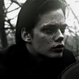 aaaaaaahhhhh I hate the hashtag update  #billskarsgård #billskarsgard #hemlockgrove #romangodfrey #romangodfreyedit  highly ib: @tracy 