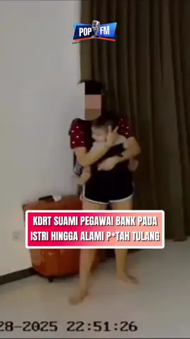 AAS (40) karyawan Bank Swasta terbesar di Indonesia dilaporkan oleh istrinya berinisial IG (32) ke Satreskrim Polrestabes Surabaya. AAS dilaporkan melakukan Kekerasan Dalam Rumah Tangga (KDRT) terhadap IG.  Berdasarkan pengakuan IG kepada penyidik Unit Pelayanan Perempuan dan Anak (PPA) Satreskrim Polrestabes Surabaya IG mengaku sudah mengalami kekerasan lebih dari 20 kali. Naasnya, kejadian kekerasan itu dilakukan oleh terlapor AAS di depan putra pertamanya yang masih berusia anak-anak.  Korban melapor karena sudah tidak kuat menghadapi suaminya. Ditambah lagi, korban dipaksa oleh suami untuk menandatangani surat pelepasan hak anak. #popfmindonesia #bank #kdrt #bca #polrestabessurabaya #istri 