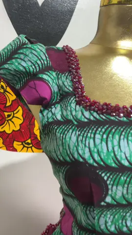 #perlage #outfits #tiktoktogo🇹🇬nigeriai🇧🇯🇬🇳🇫🇷🇬🇭🇮🇪#visibilité #pourtoii 