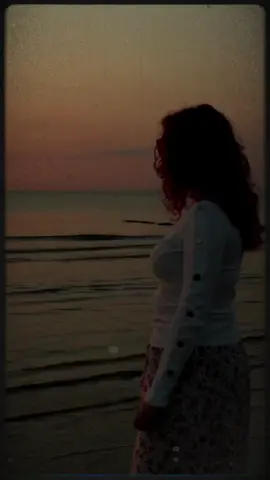 Tenha orgulho da sua jornada e de como você vem se esforçando pra melhorar. #autoestima #amorpróprio #autovalidação #mulherforte #forçafeminina 