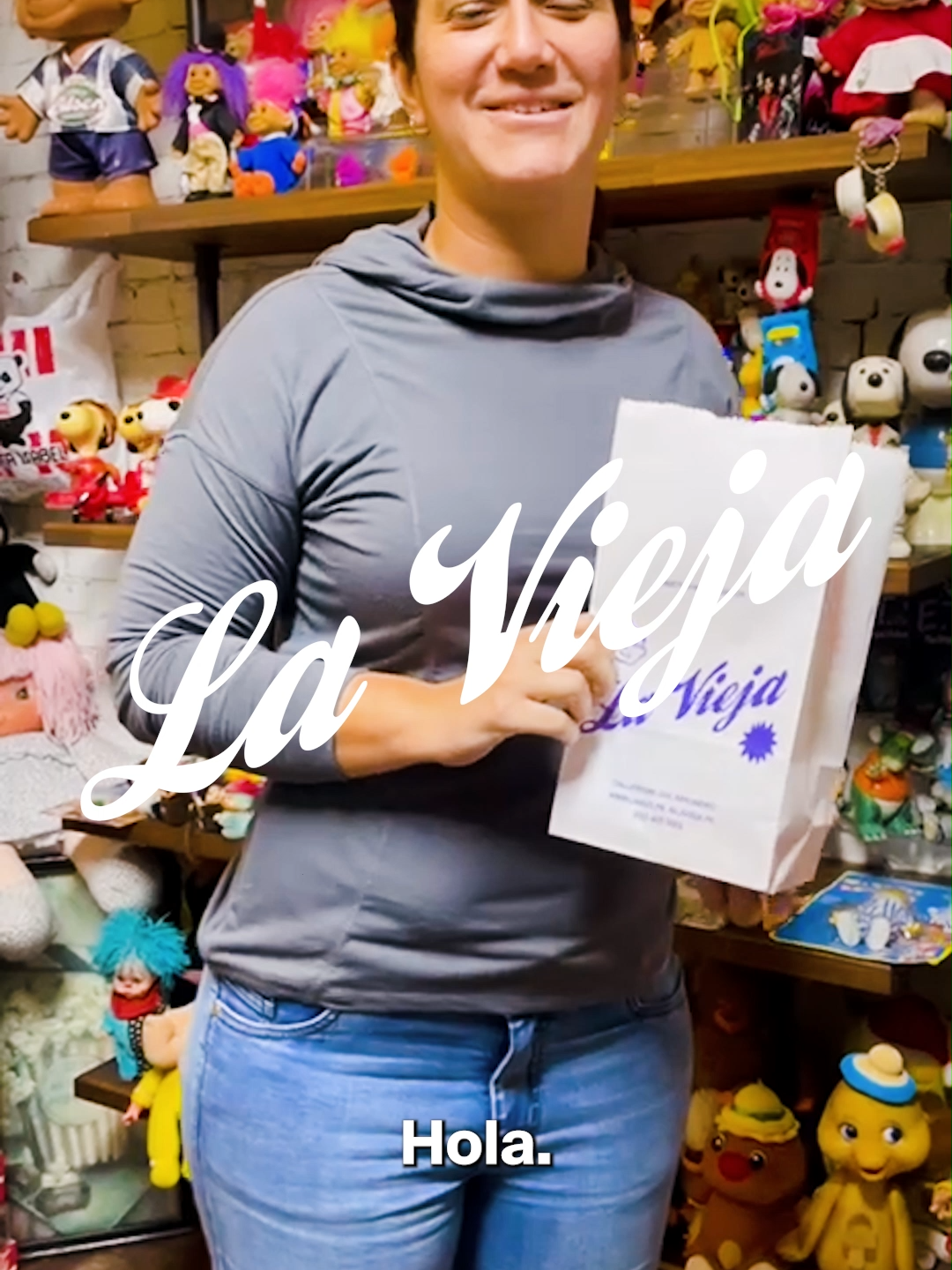 Cuando entras a La Vieja por primera vez, la sorpresa es inevitable 🤯✨ Así reaccionó nuestra clienta al descubrir este viaje al pasado. #nostalgia #lavieja #vintage #entrevista