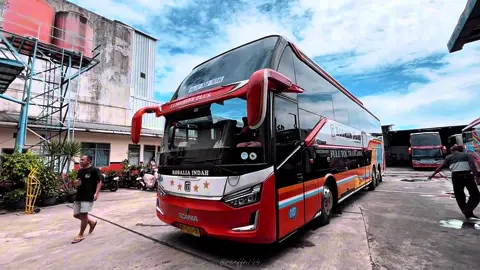 Rollingan unit merak yang ke sekian kalinya😅 @berlinrohanaa on duty #fypシ #rosaliaindahtransport #videobusindonesia #cinematicvideo #musicjawa @hendrikputra__ @khairul irfan rushendy 