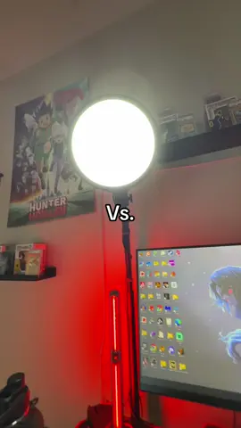 Big ring light vs small #Lifestyle #ringlight #contentcreator #tiktokshopaffiliate 