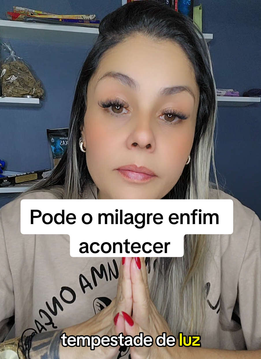 Você precisa acabar com esses pensamentos limitantes de escassez, mude a rota e acredite no poder da Oração. o céu se move por vc! o milagre pode acontecer sim! #oração #deus #força #prosperidade #abundancia 