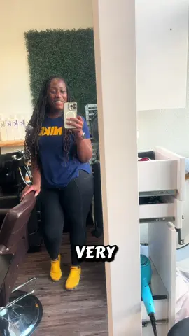 You have a million reasons to smile and here’s another one 😁. #40plus #selflove #entrepreneurs #loctok #naturalhair 